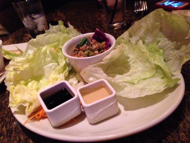 BJ's Restaurant and Brewhouse chicken lettuce wraps appetizer (Photo by Elizabeth de Armas).