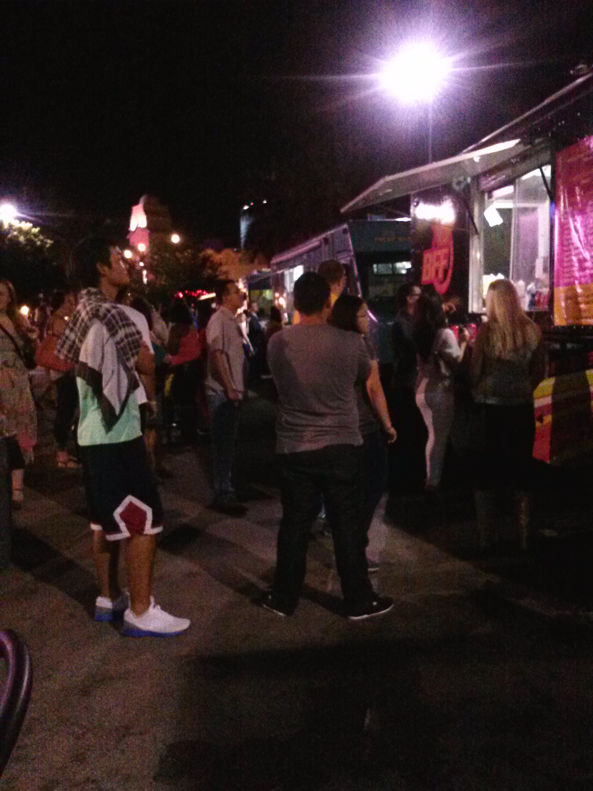 The line to get to a grilled cheese sandwich from Ms. Cheezious was always long compared to the other food trucks (Photo by Daniela Rodriguez).